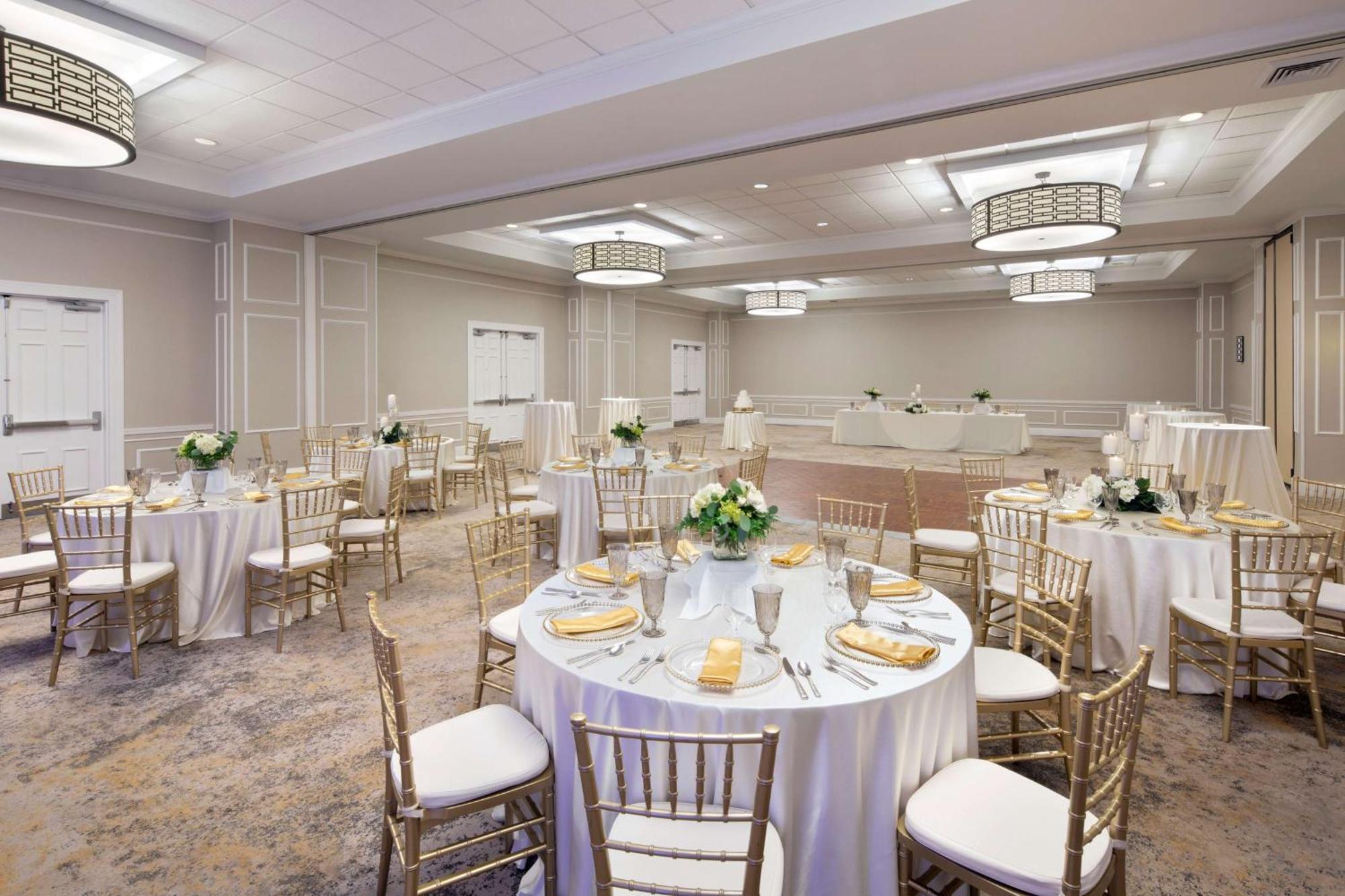 Doubletree By Hilton Atlanta/roswell - Alpharetta Area