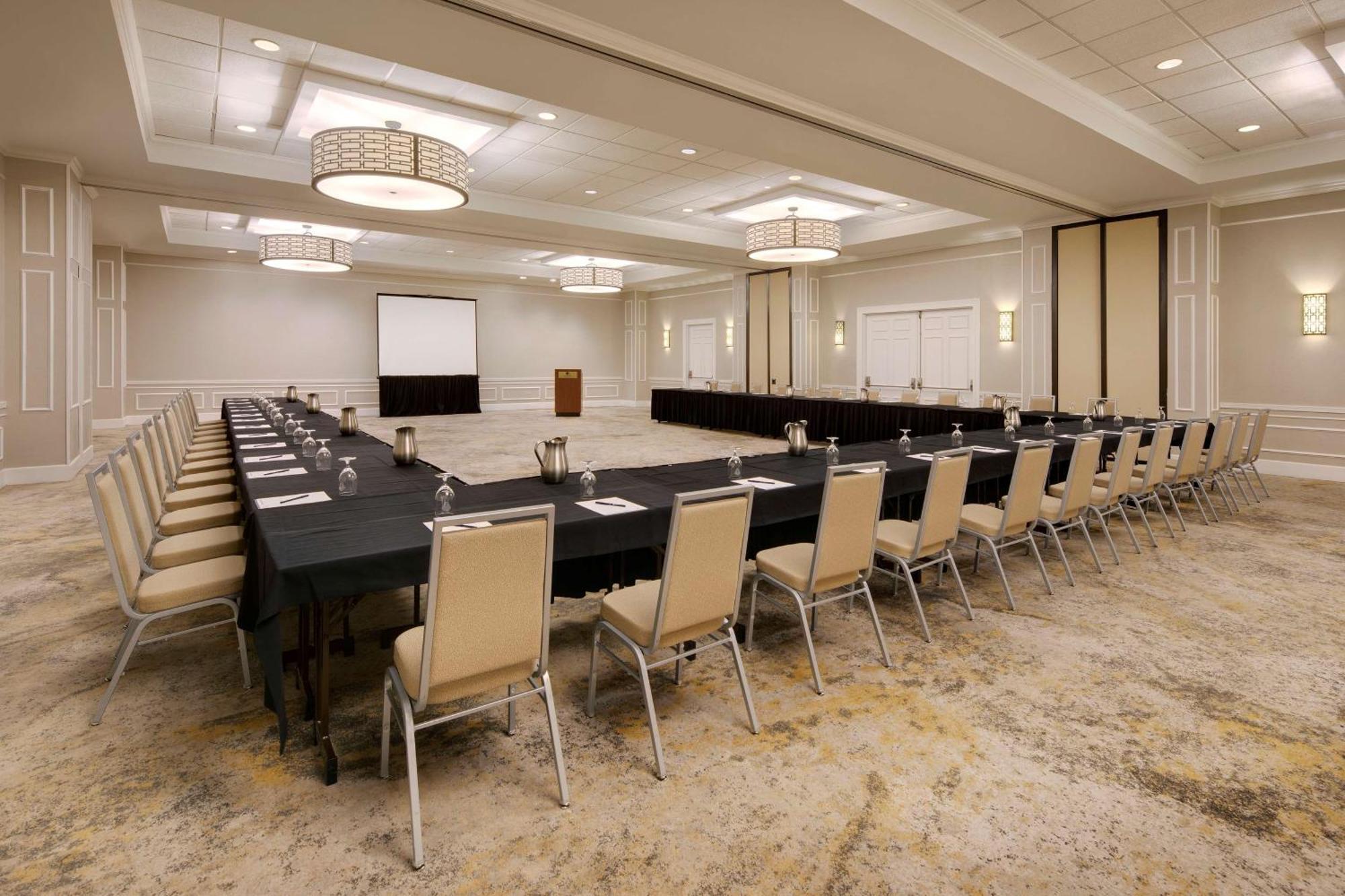 Doubletree By Hilton Atlanta/roswell - Alpharetta Area 4* Roswell
