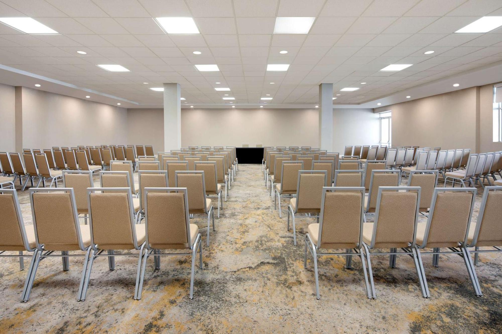 Doubletree By Hilton Atlanta/roswell - Alpharetta Area Roswell
