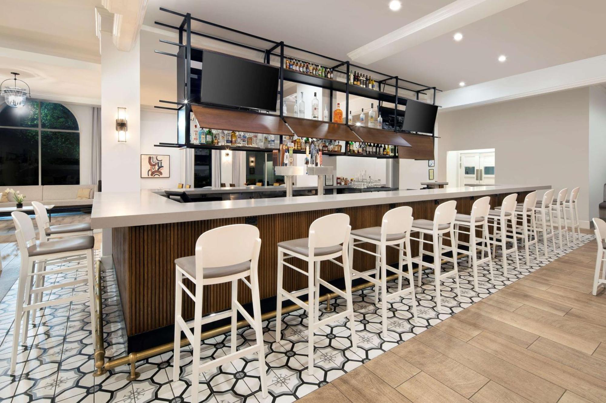Hotel Doubletree By Hilton Atlanta/roswell - Alpharetta Area 4*