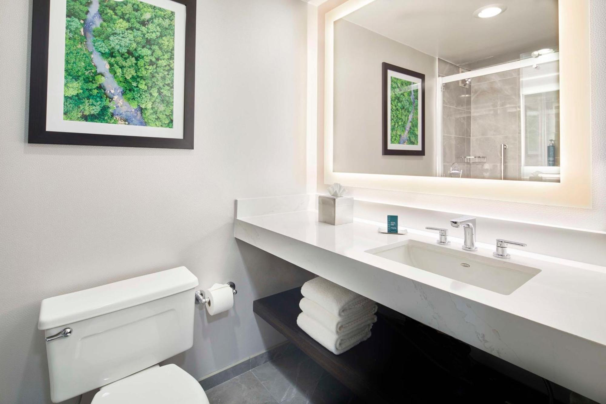 Doubletree By Hilton Atlanta/roswell - Alpharetta Area Hotel